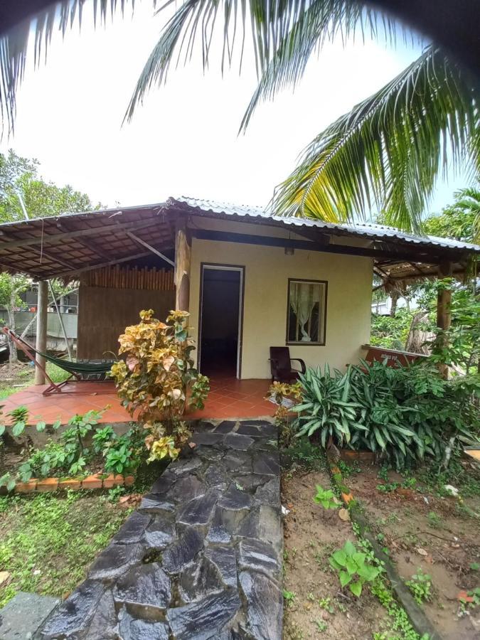 Ngoc Phuong Homestay Vĩnh Long エクステリア 写真