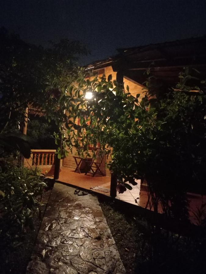 Ngoc Phuong Homestay Vĩnh Long エクステリア 写真