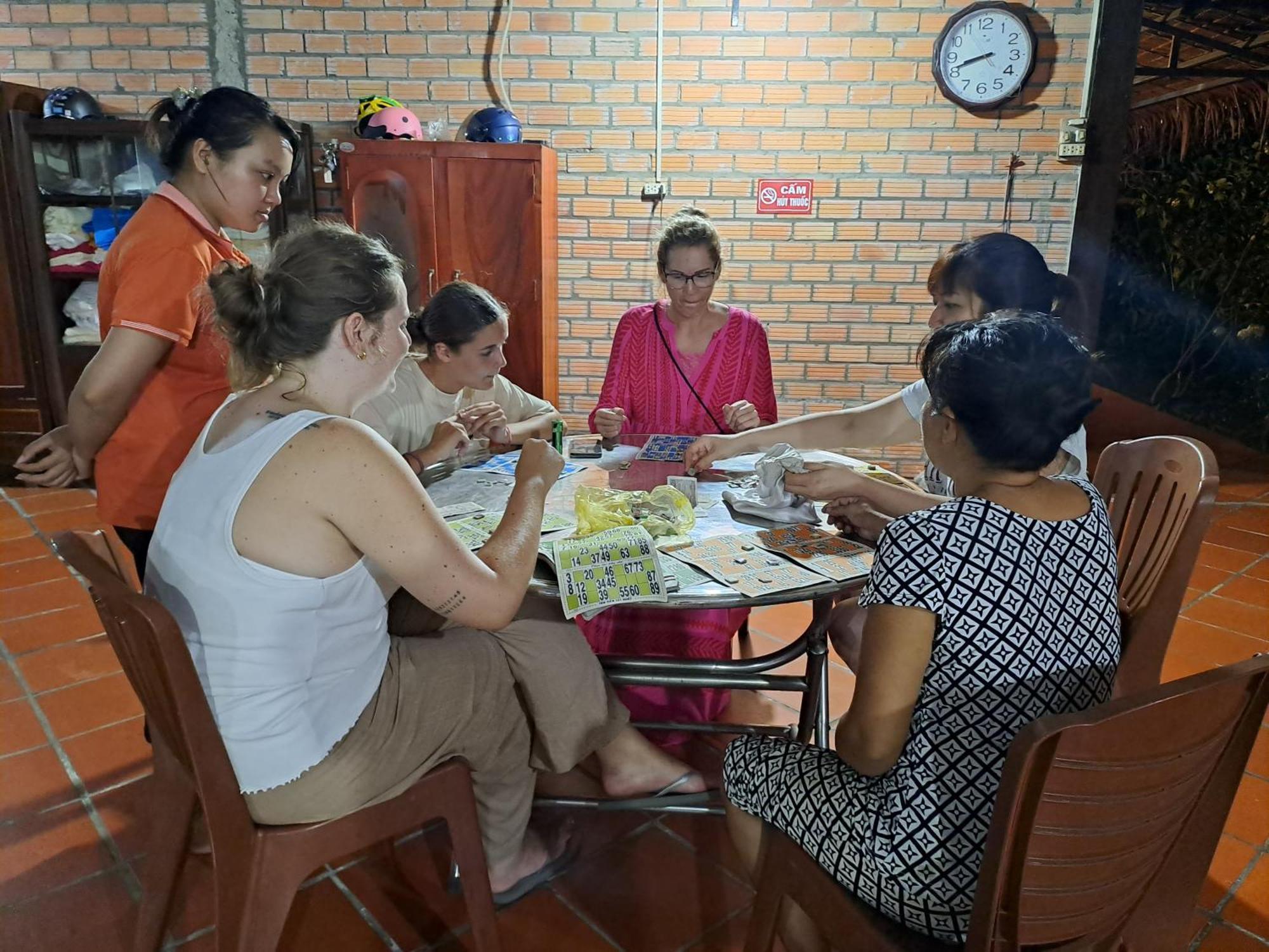 Ngoc Phuong Homestay Vĩnh Long エクステリア 写真